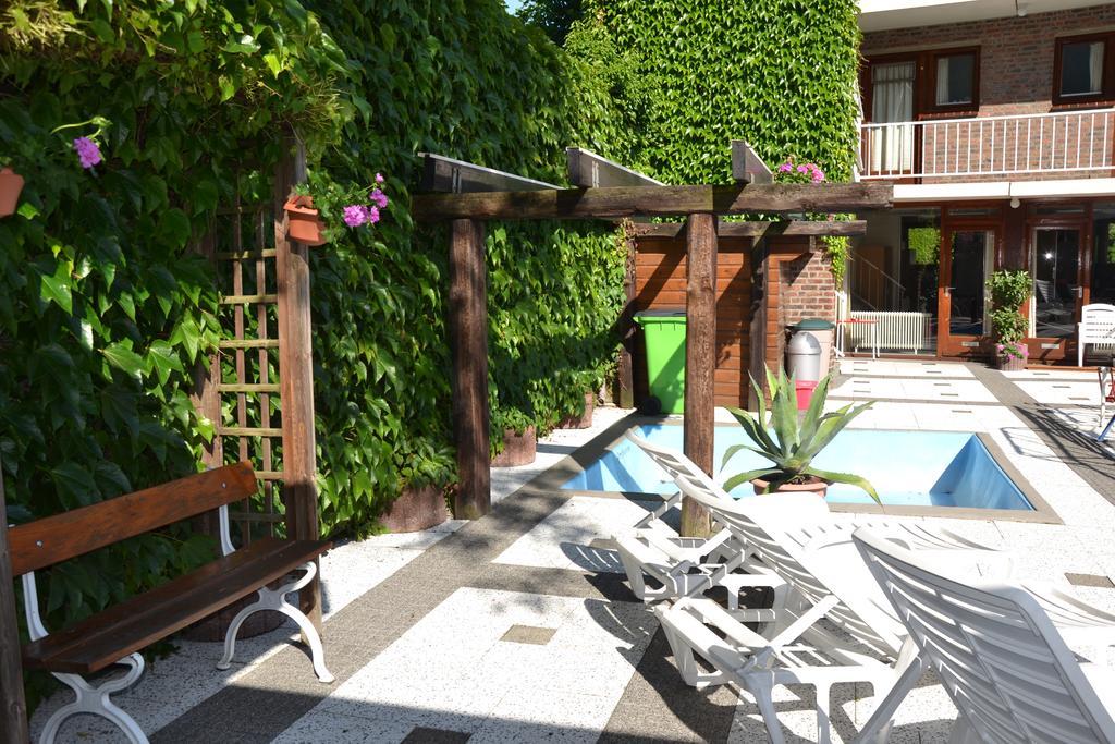 Marx Motel Valkenburg aan de Geul Bagian luar foto