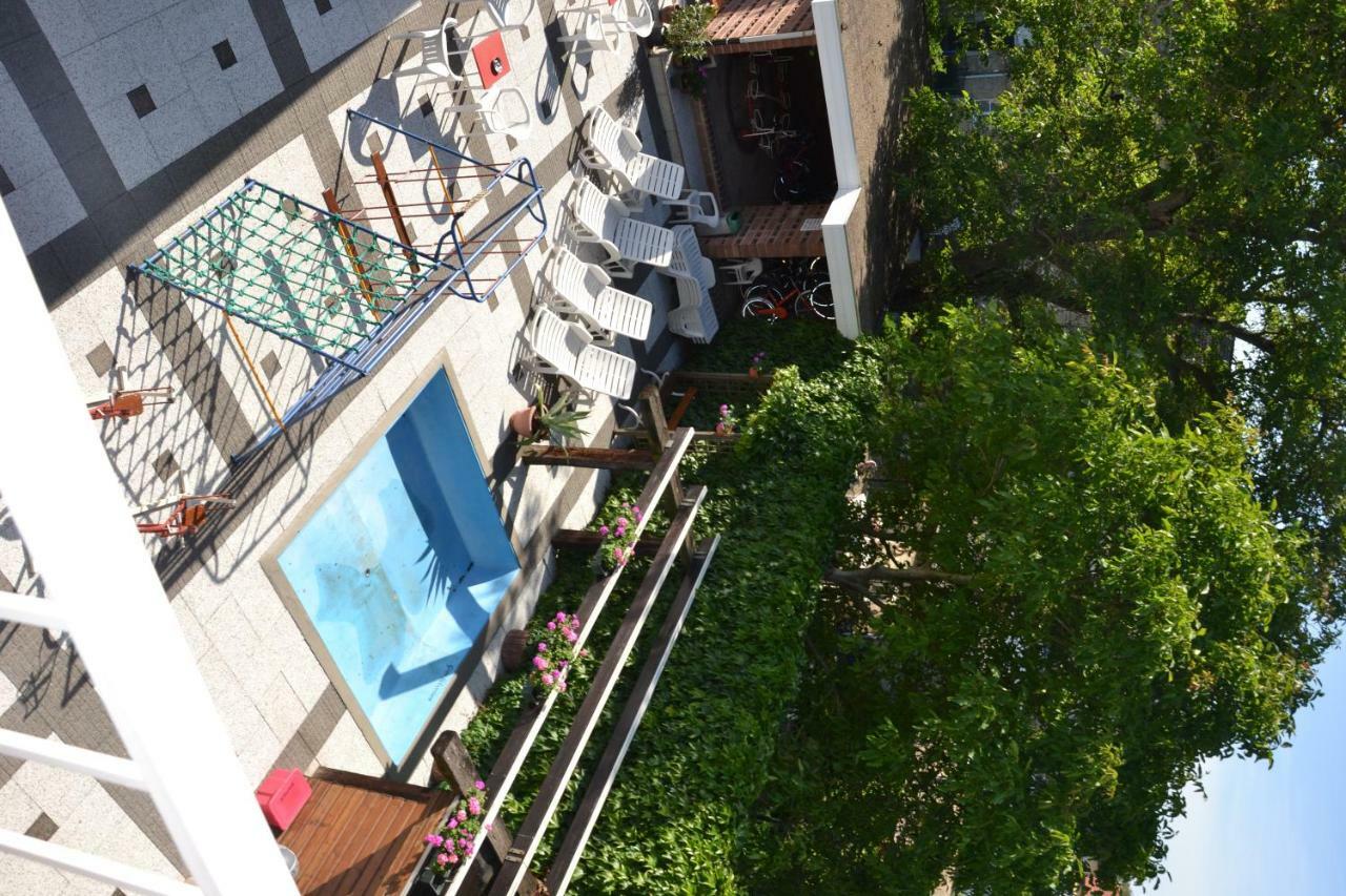 Marx Motel Valkenburg aan de Geul Bagian luar foto